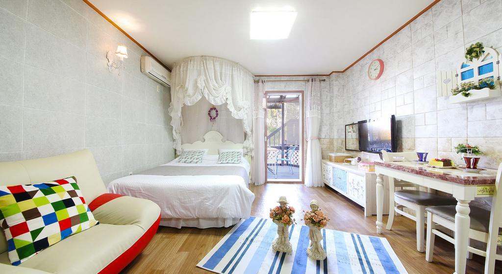 Gyeongpo Woosung Pension Каннин Екстер'єр фото